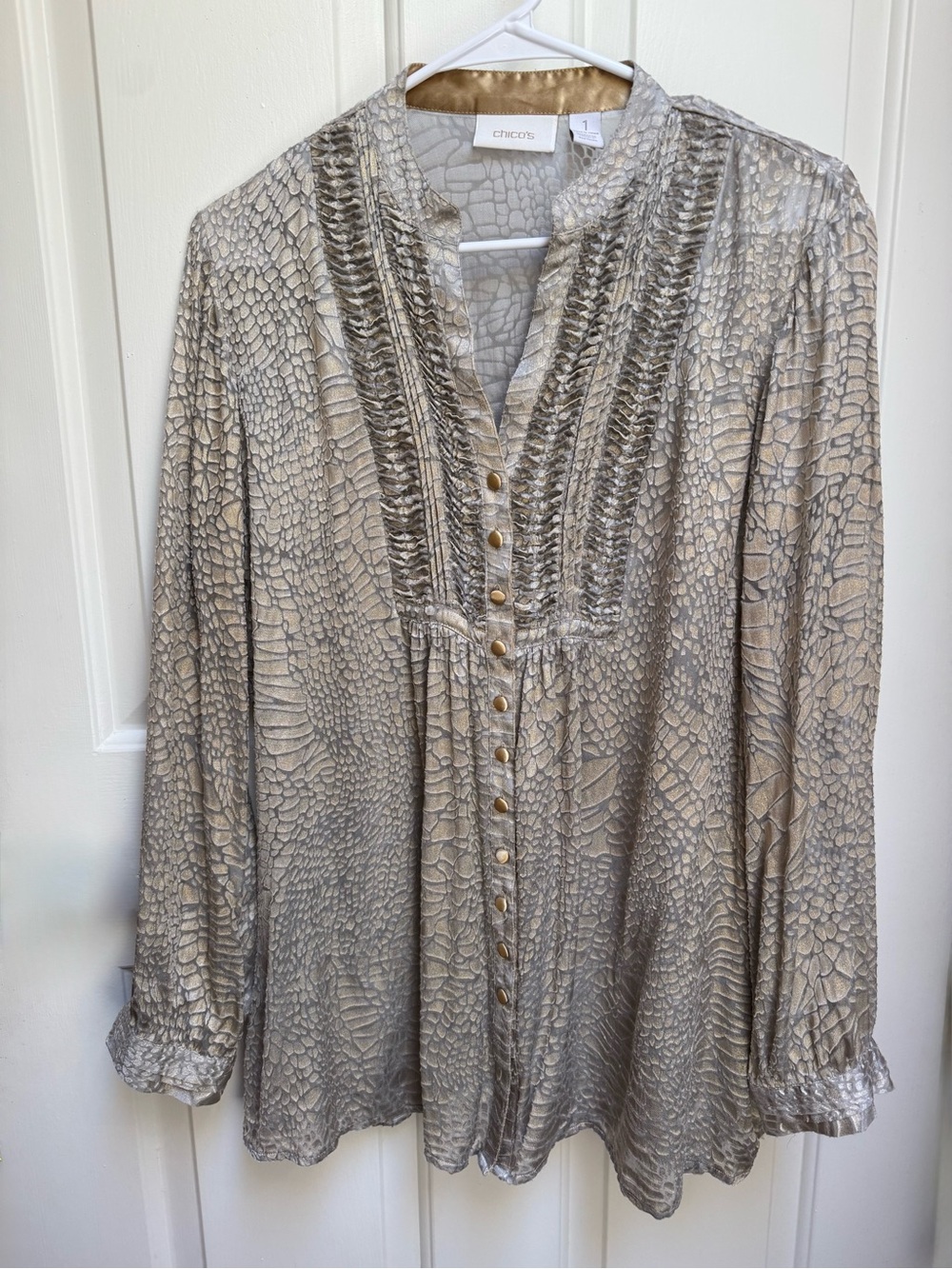 Chicos Animal Print Tan Cream Gold Long Sleeve Button up Tunic women Medium 1